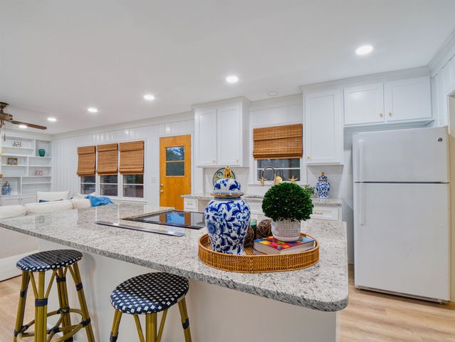 200 Oliver St., Hemingway, SC 29554