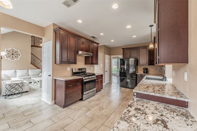 275 Meadowside Drive, Keller, TX 76248