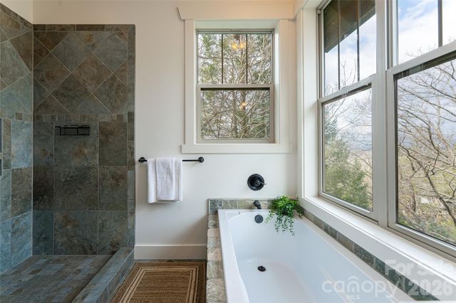 14 Sunset Drive, Asheville, NC 28804