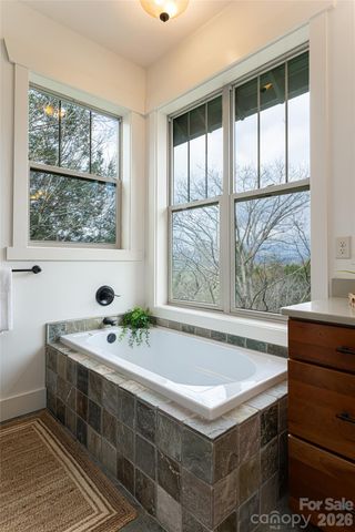 14 Sunset Drive, Asheville, NC 28804