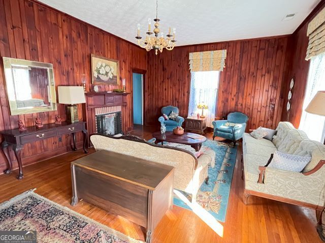 375 S Broad Street, Bowman, GA 30624