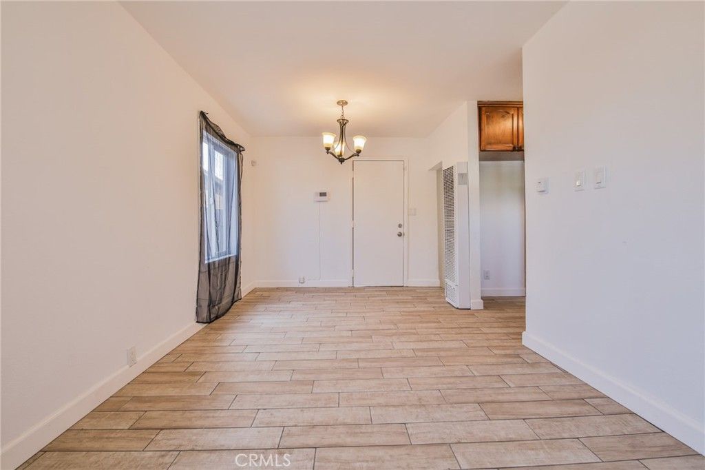 Image 10 of property listing at 1712 E 57th, Los Angeles, CA 90058