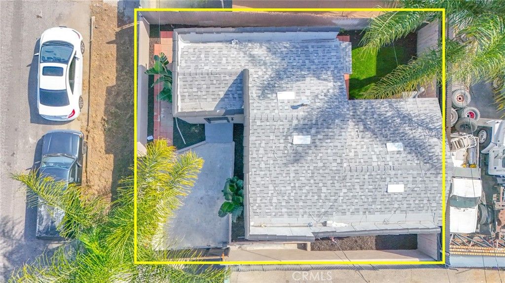 Image 28 of property listing at 1712 E 57th, Los Angeles, CA 90058