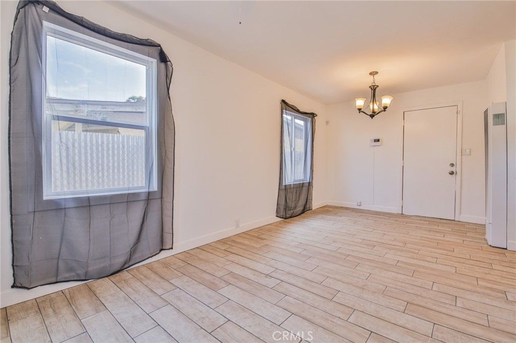 Image 9 of property listing at 1712 E 57th, Los Angeles, CA 90058