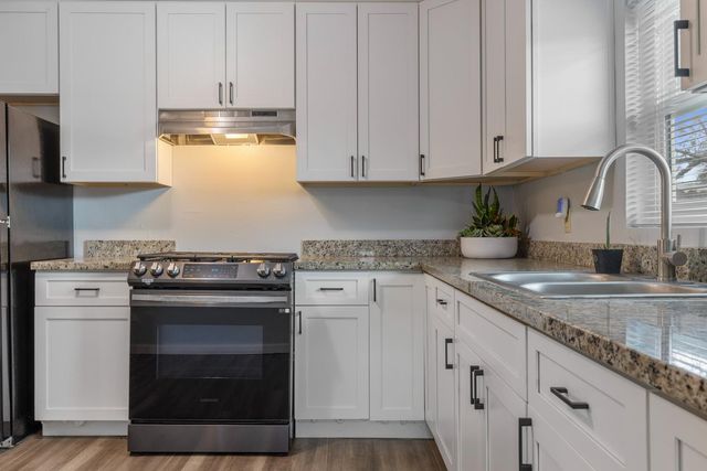 1551 Chronicle Ave, Stockton, CA 95205