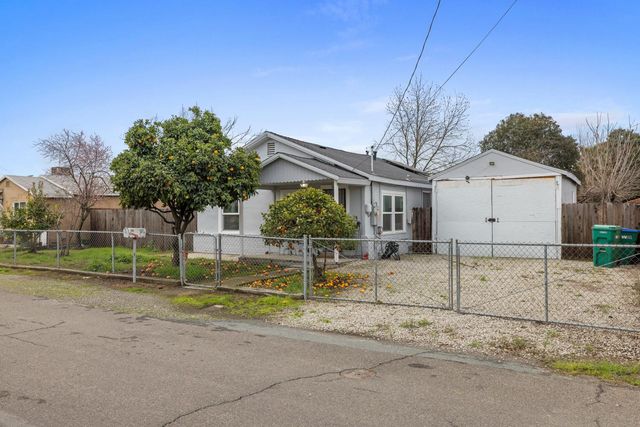 1551 Chronicle Ave, Stockton, CA 95205