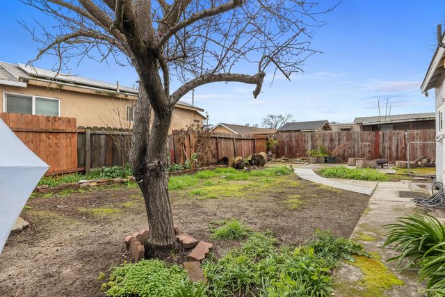 1551 Chronicle Ave, Stockton, CA 95205