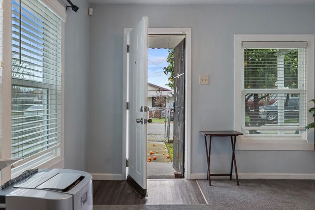 1551 Chronicle Ave, Stockton, CA 95205