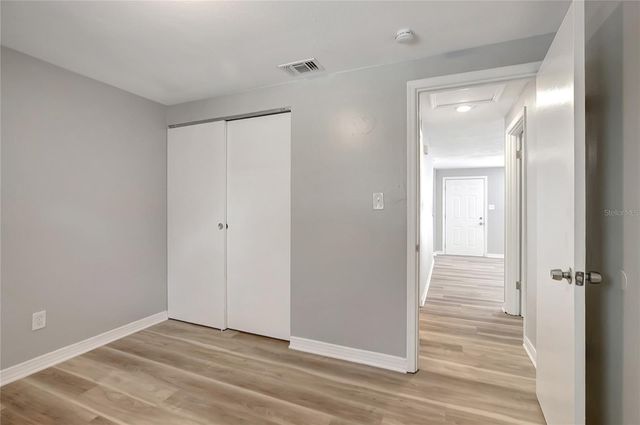 8720 N DEXTER AVENUE, Tampa, FL 33604