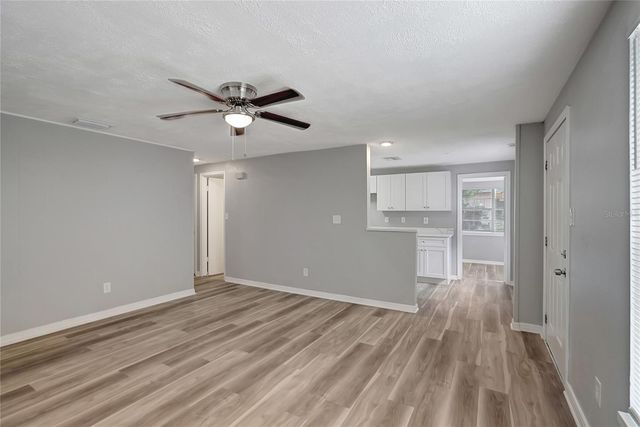 8720 N DEXTER AVENUE, Tampa, FL 33604