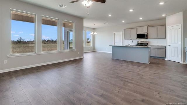 4697 E Ridge Road, Lake Charles, LA 70607