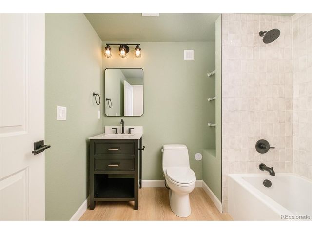 98 Simmental Loop, Castle Rock, CO 80104