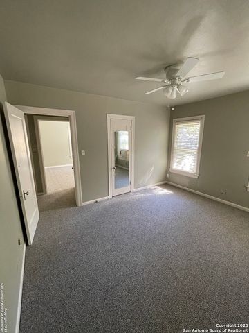 935 ALLEN AVE, New Braunfels, TX 78130