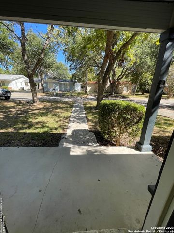 935 ALLEN AVE, New Braunfels, TX 78130