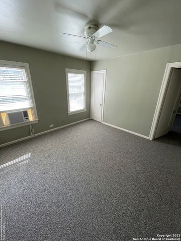 935 ALLEN AVE, New Braunfels, TX 78130