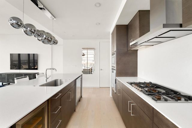 301 West Ave 5302, Austin, TX 78701