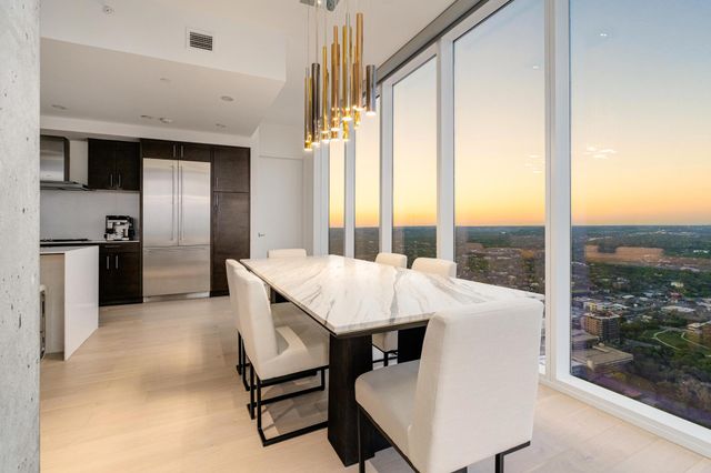 301 West Ave 5302, Austin, TX 78701