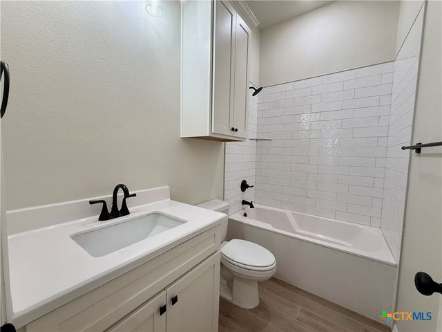 226 Sand Lilly Drive, Temple, TX 76502