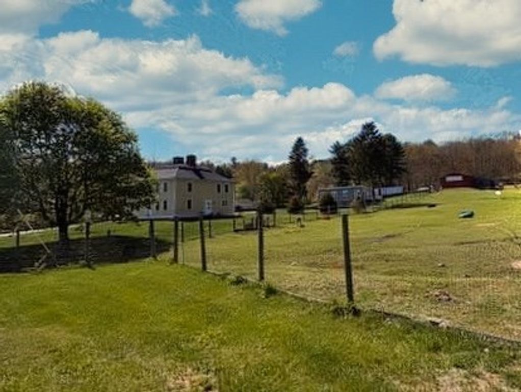 183 Main St, Boylston, MA 01505
