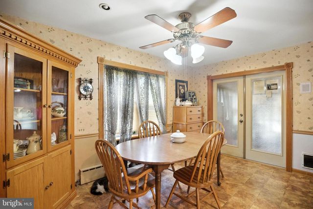 720 CEDAR AVE, Mount Ephraim, NJ 08059