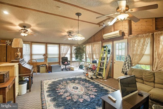 720 CEDAR AVE, Mount Ephraim, NJ 08059