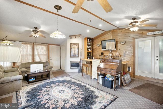 720 CEDAR AVE, Mount Ephraim, NJ 08059