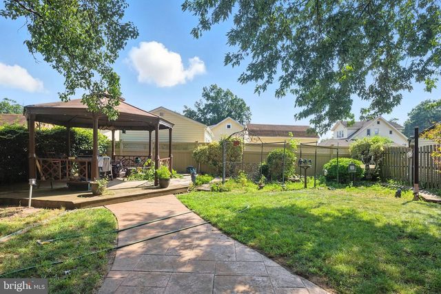 720 CEDAR AVE, Mount Ephraim, NJ 08059