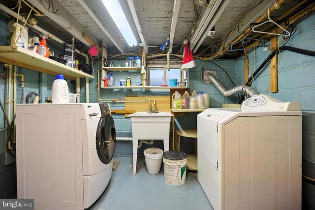 720 CEDAR AVE, Mount Ephraim, NJ 08059