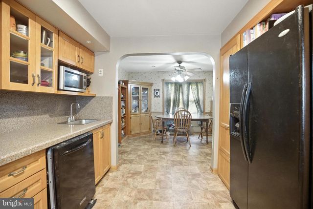 720 CEDAR AVE, Mount Ephraim, NJ 08059