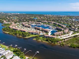1001 Seafarer Circle 204, Jupiter, FL 33477