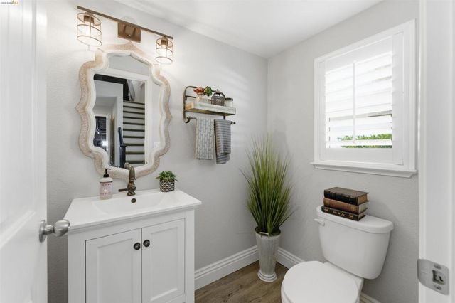 72 Greystone Pl, Pittsburg, CA 94565