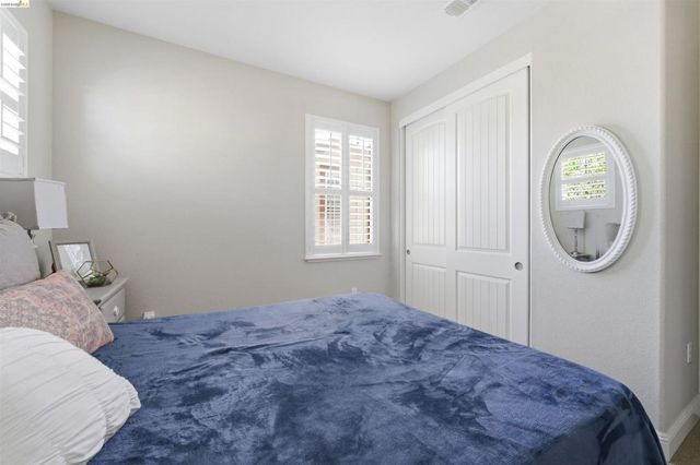 72 Greystone Pl, Pittsburg, CA 94565