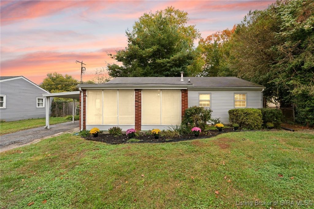 106 Lynda Avenue, Clarksville, IN 47129