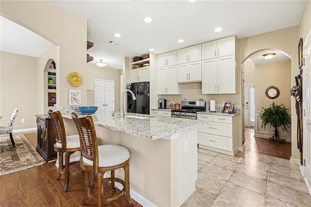 6645 Grove Meadows Ln, Cumming, GA 30028