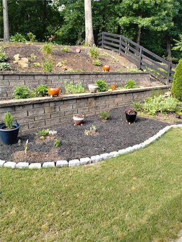 6645 Grove Meadows Ln, Cumming, GA 30028