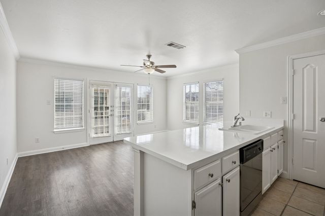 4125 Holland Avenue 211, Dallas, TX 75219