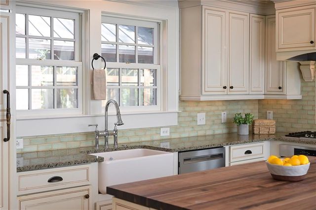 1077 Lanier NE Boulevard, Atlanta, GA 30306