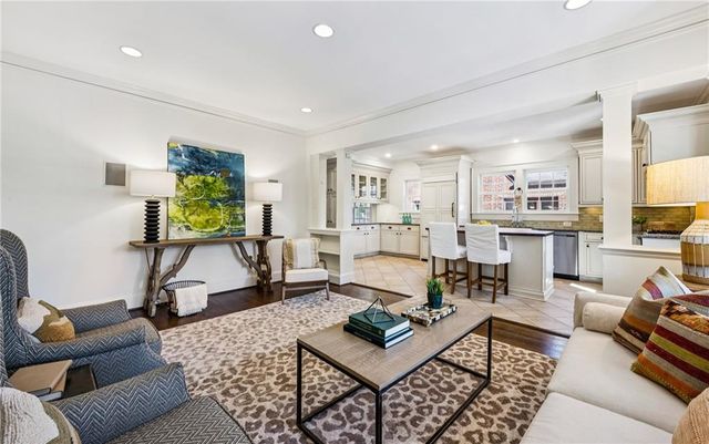 1077 Lanier NE Boulevard, Atlanta, GA 30306