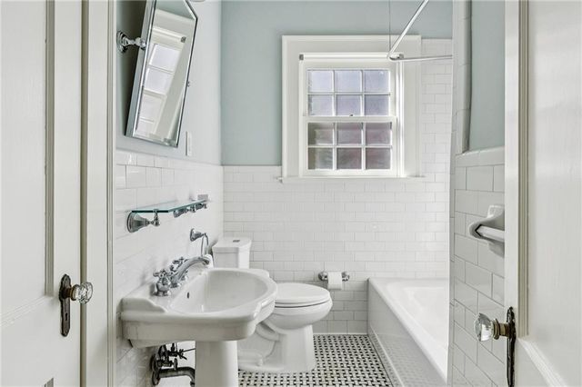 1077 Lanier NE Boulevard, Atlanta, GA 30306