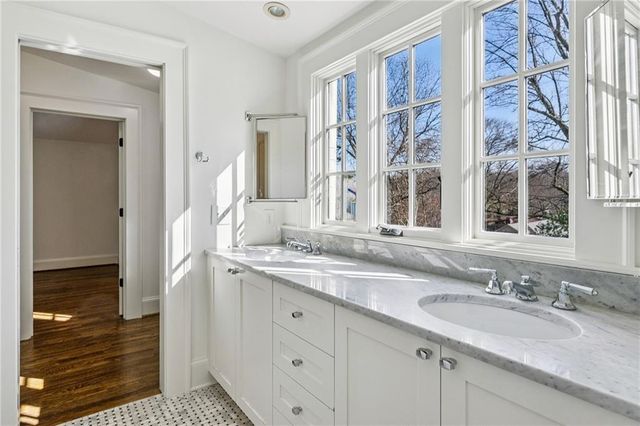 1077 Lanier NE Boulevard, Atlanta, GA 30306