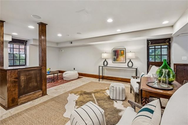 1077 Lanier NE Boulevard, Atlanta, GA 30306