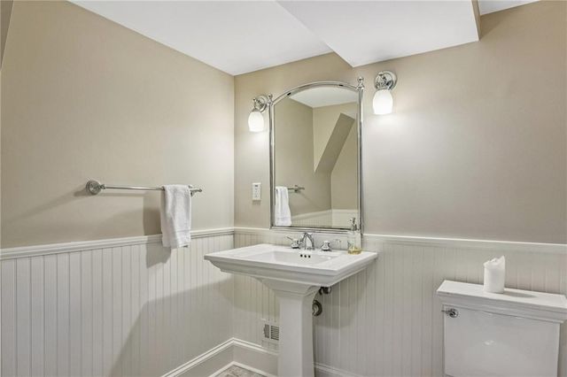 1077 Lanier NE Boulevard, Atlanta, GA 30306