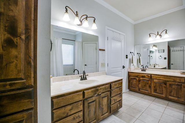 2003 N 11th Street, Ballinger, TX 76821