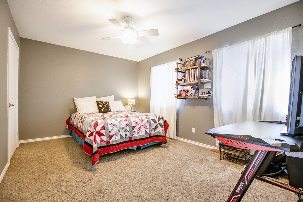 Image 34 of property listing at 2003 N 11th St, Ballinger, TX 76821