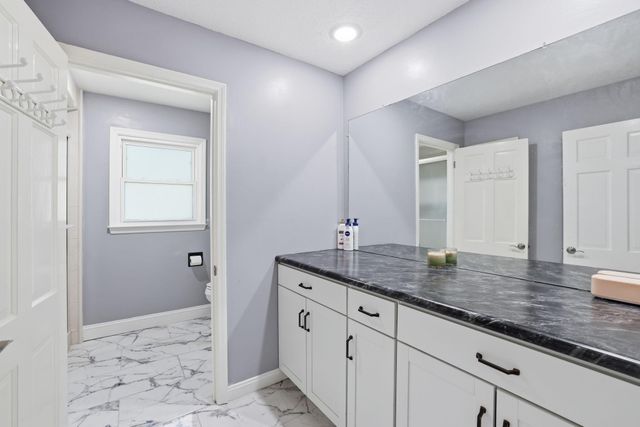 1325 N Glen Drive, Hixson, TN 37343