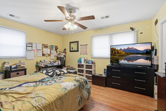 1325 N Glen Drive, Hixson, TN 37343