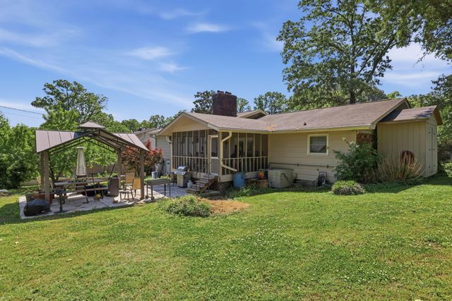 1325 N Glen Drive, Hixson, TN 37343