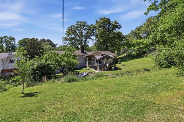 1325 N Glen Drive, Hixson, TN 37343