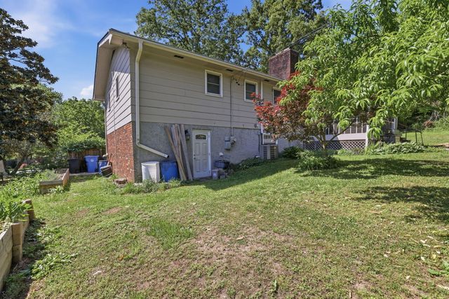 1325 N Glen Drive, Hixson, TN 37343