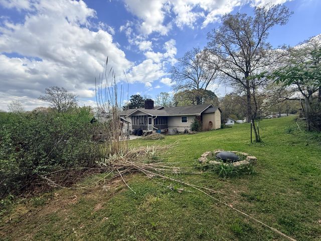 1325 N Glen Drive, Hixson, TN 37343